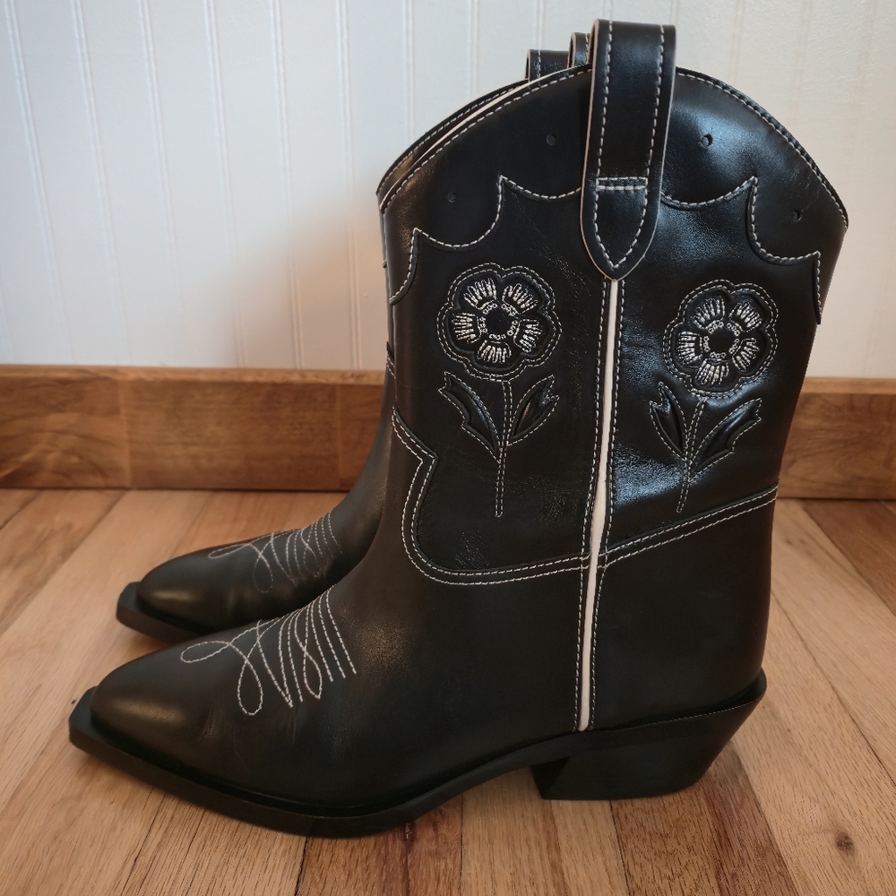 Authentic Coach Aria Embroidered Black Cowboy Boot Size 8